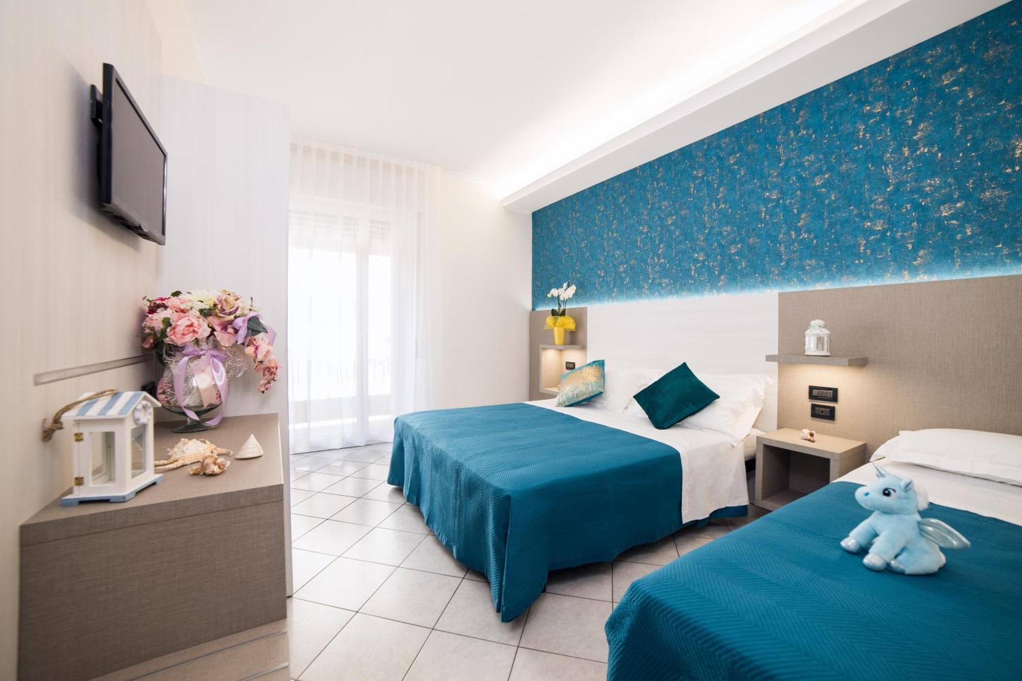 Viva Beach Hotel Rimini Bagian luar foto