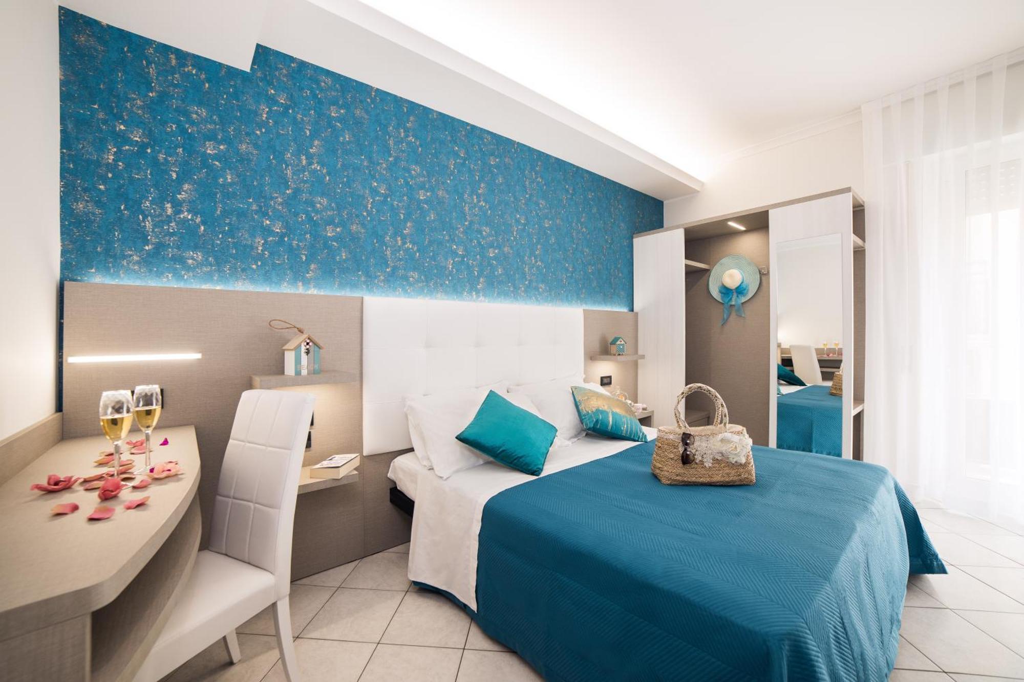 Viva Beach Hotel Rimini Bagian luar foto