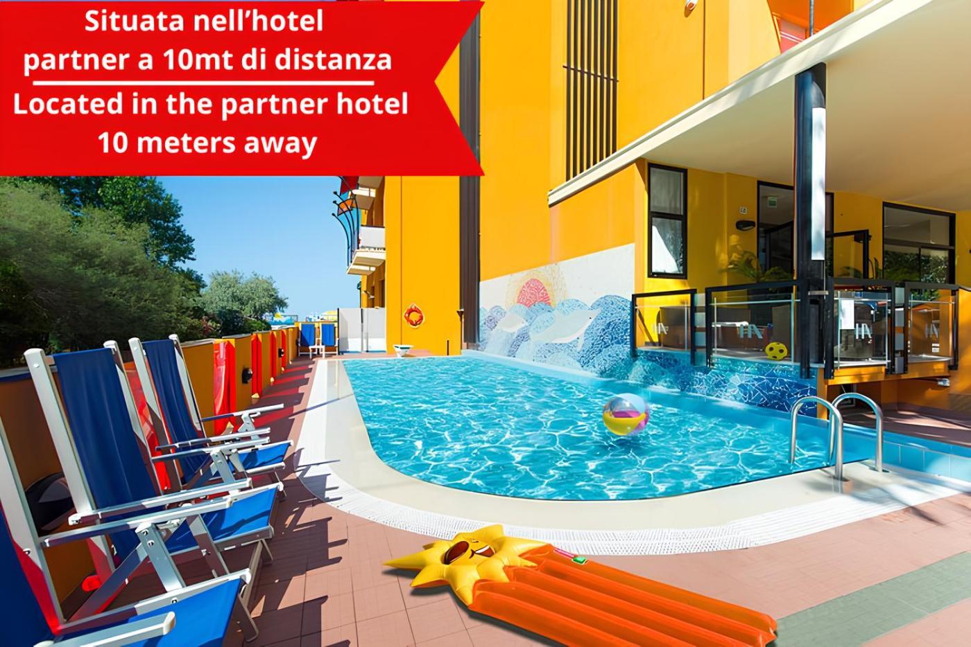 Viva Beach Hotel Rimini Bagian luar foto